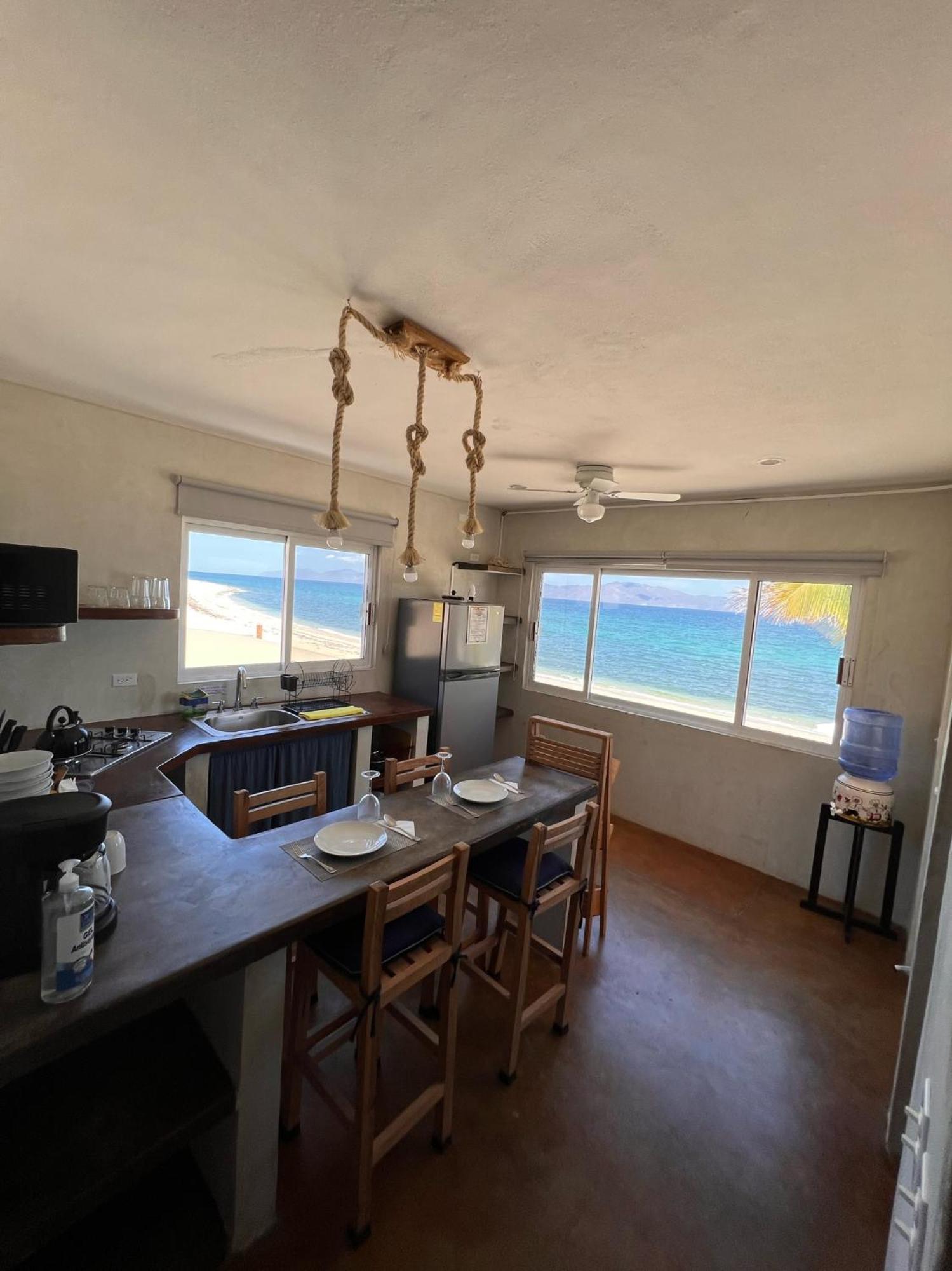 Beach Front Lofts, La Ventana Eksteriør billede